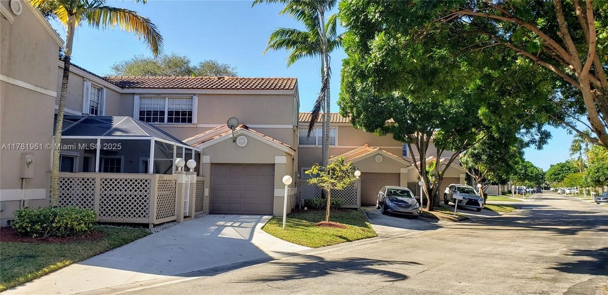 Photo - 10932 Chandler Dr (Hollywood, FL)