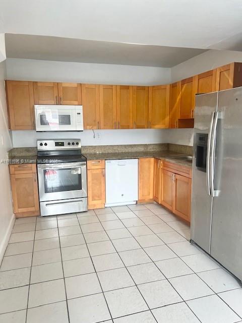 Photo - 6313 Hayes St