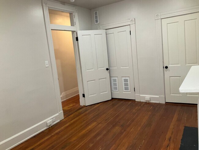 Photo - 920 Washington Ave Unit Apartment 7
