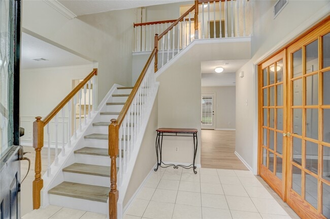 Photo - 10 E Trillium Cir