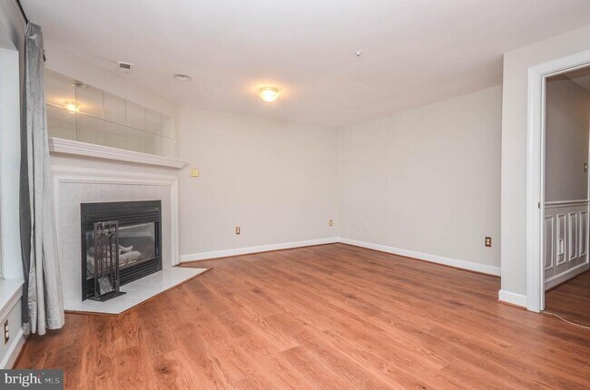 Photo - 13776 Lambertina Pl