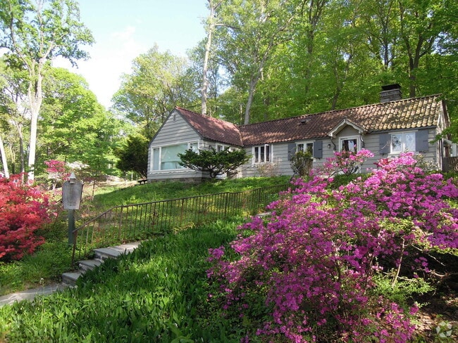 Building Photo - 506 King of Prussia Rd Rental