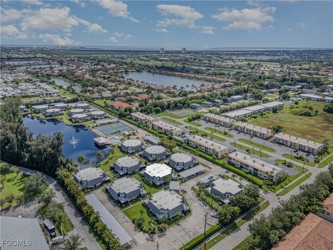 Building Photo - 16051 Amberwood Lake Ct Unit 4