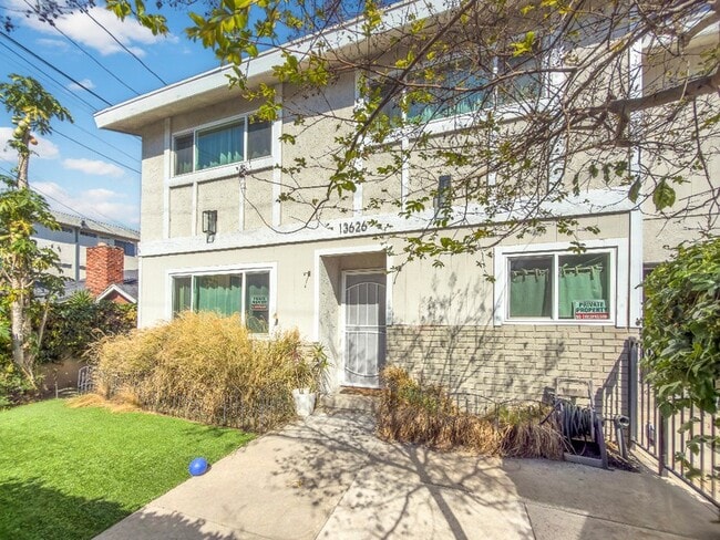 Photo - 13626 Cerise Ave