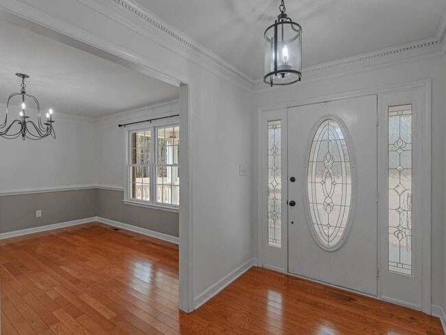 Photo - 305 Riverbend Dr