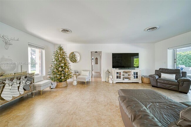 Photo - 10600 SW 80th Ct