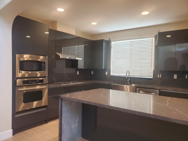 Photo - 45811 Honeysuckle Ct