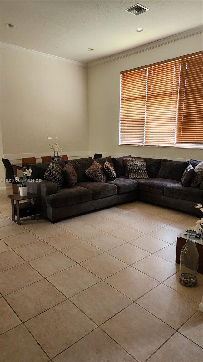 Photo - 2610 Oakbrook Ct