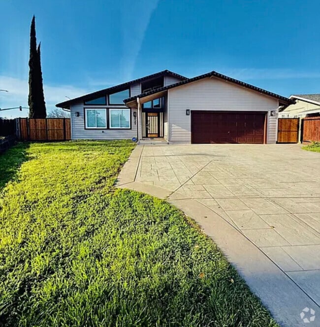 Building Photo - 829 Cambridge Dr Rental