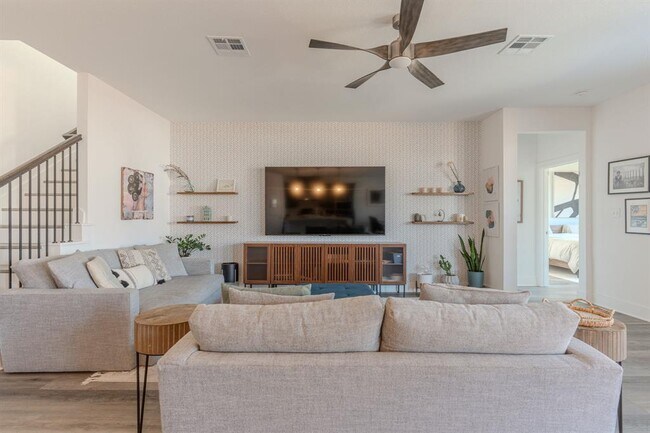 Photo - 6504 Velvet Leaf Ln