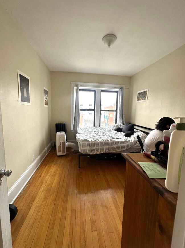 Photo - 223 Harvard Ave Unit 9