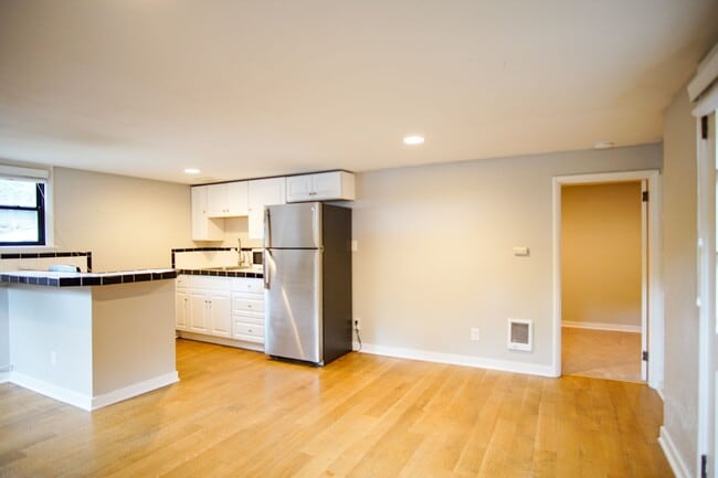 Photo - Adorable & Cozy NW 1 Bdr w/Fireplace + Hardwoods! Unit 342
