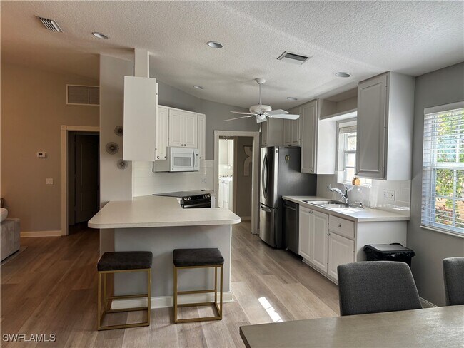 Photo - 3238 Barbados Ln