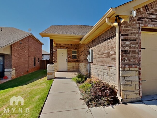 Photo - 791 Rolling Terrace Cir