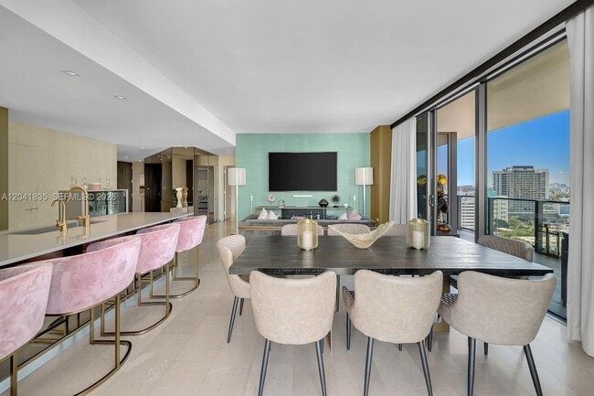 Photo - 88 SW 7th St Unit 1212