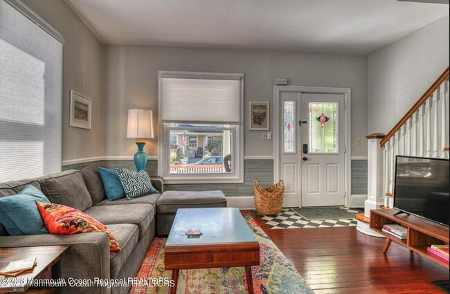 Photo - 121 Mt Hermon Way