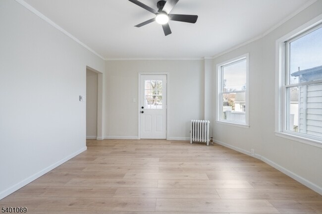 Building Photo - 71 Broad St Unit 1