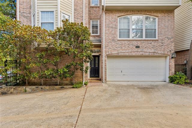 Photo - 2704 Welborn St