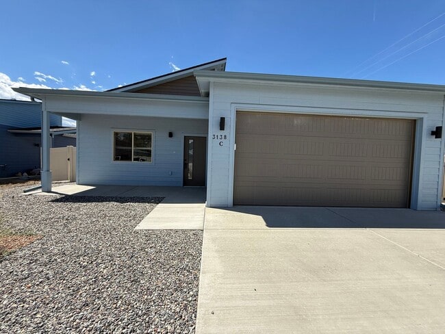 Building Photo - 3138 Platte River Dr