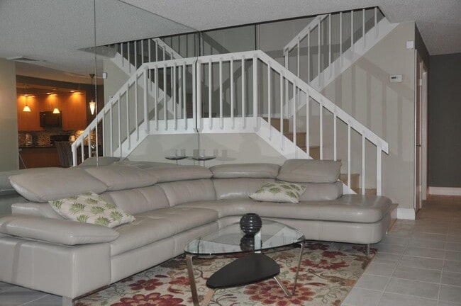 Photo - 223 2nd Ln