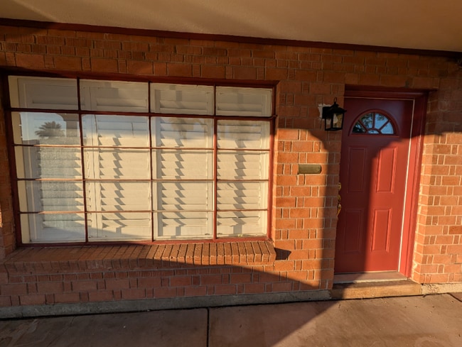 Photo - 7314 E Sheridan St