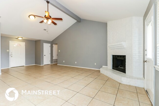 Photo - 6427 Woodstream Trail