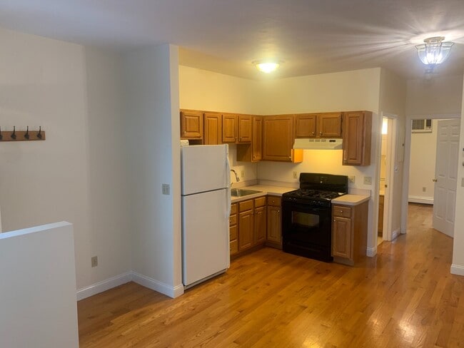 Photo - 202 Hurley St Unit 1
