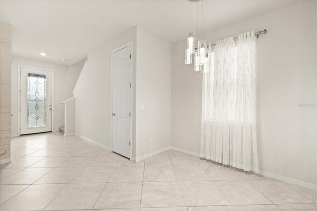 Photo - 5192 Chickadee St