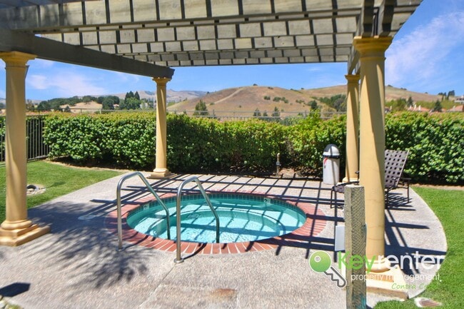 Building Photo - Views and more Views! Beautiful 1 Bedroom Condo within Gated Community Unit 256