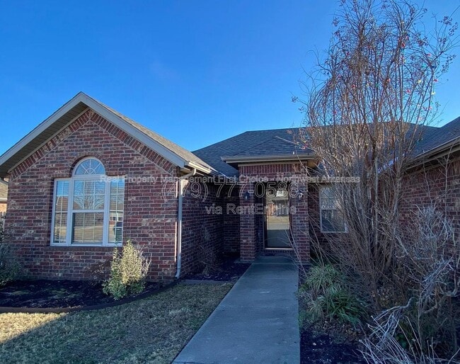 Photo - 320 Beasley Dr