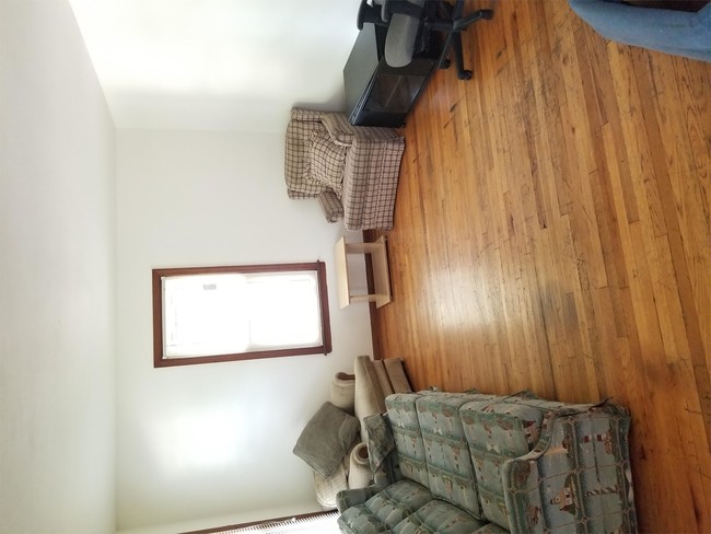 Photo - 302 W Stanage Ave House