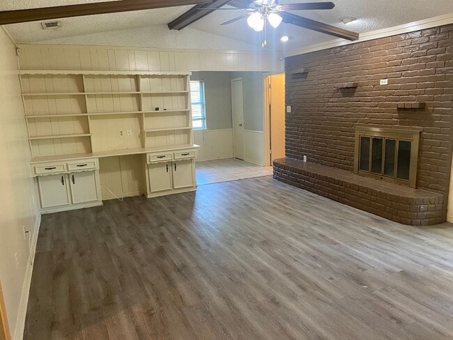 1314 Hanna Cir