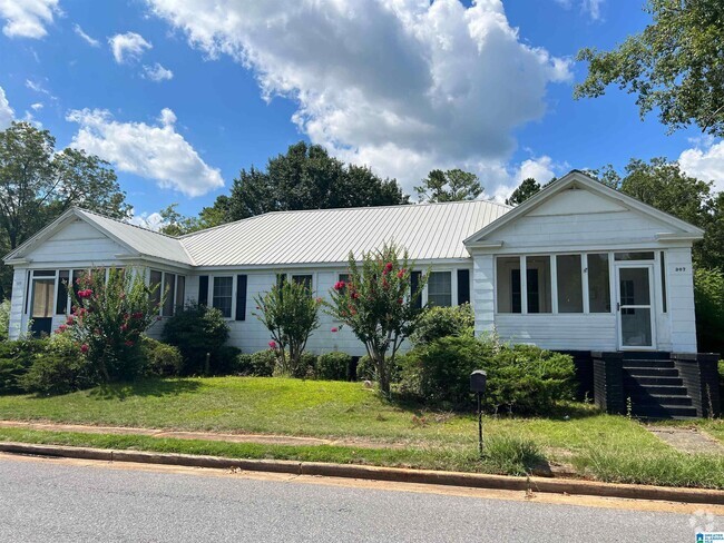 Building Photo - 309 W Parkway Ave Rental