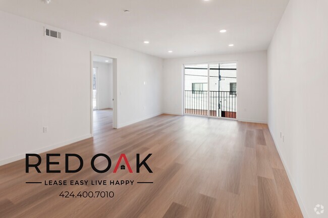 Building Photo - Amazingly Spacious and Bright Three Bedroo... Unit 201 Rental