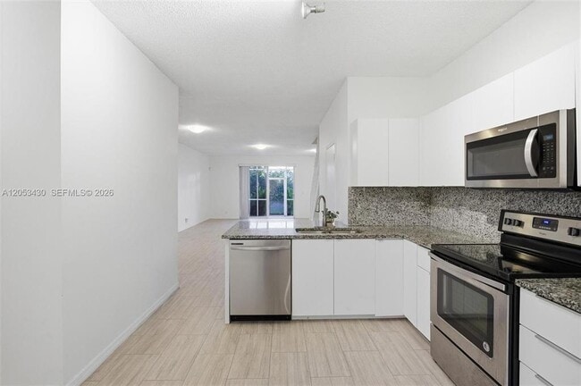 2066 Madeira Dr