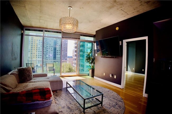 Photo - 950 W Peachtree St NW Unit 1102