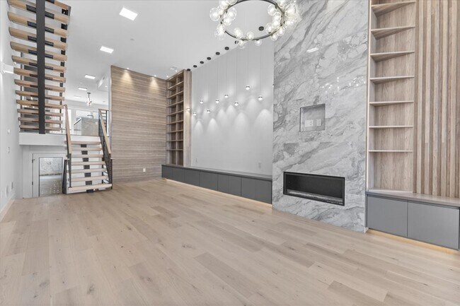 Photo - 2110 Cherry St