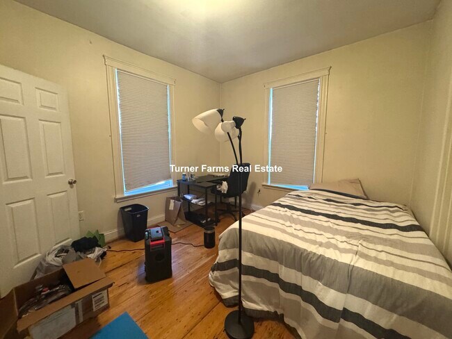 Photo - 37 Hillside St Unit 1