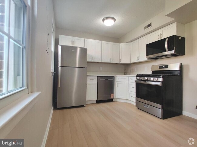 Building Photo - 100 Park Blvd Unit 14A Rental