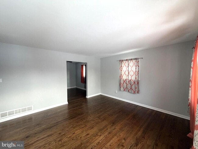 Photo - 5934 Central Ave