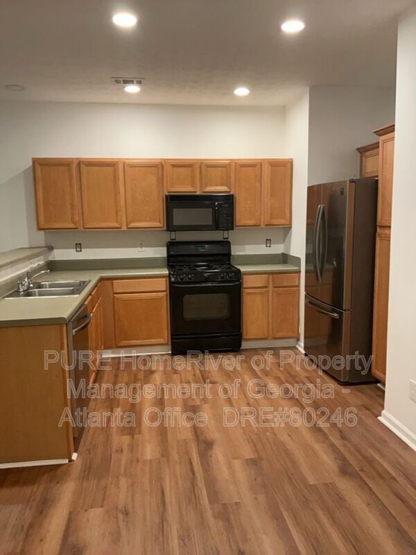 768 Brookside Parc Ln
