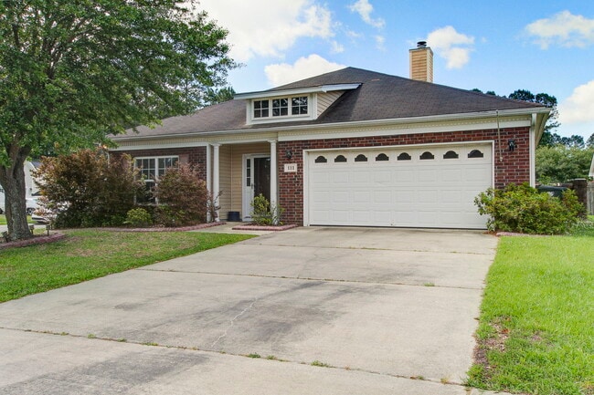 Photo - 111 Meadowvale Ln House