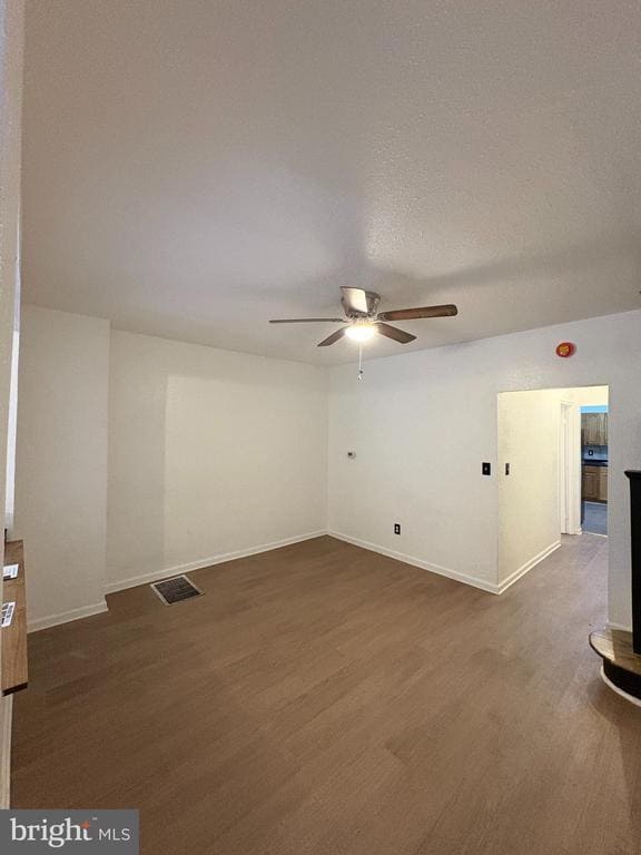 Building Photo - 5504 Devon St