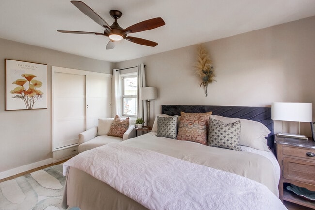 Photo - 5438 Gilbert Dr Unit B