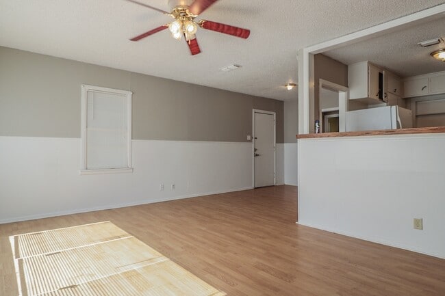 Photo - 2108 38th St