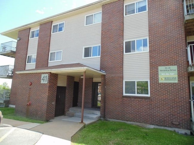 Building Photo - Veronica Drive