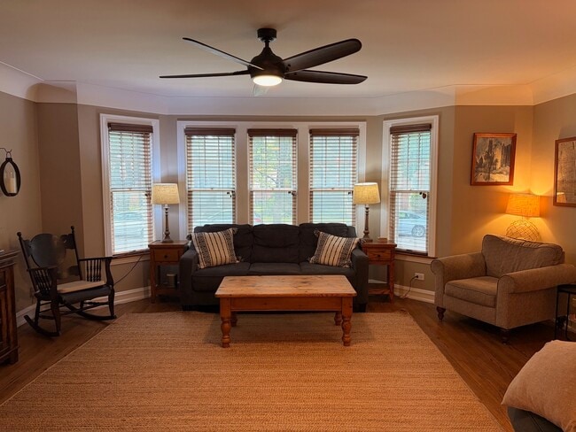 Photo - 5316 N Lockwood Ave