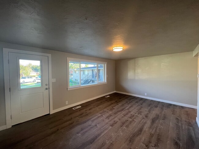 Photo - 270 N Center St Unit 270 N Center St #1