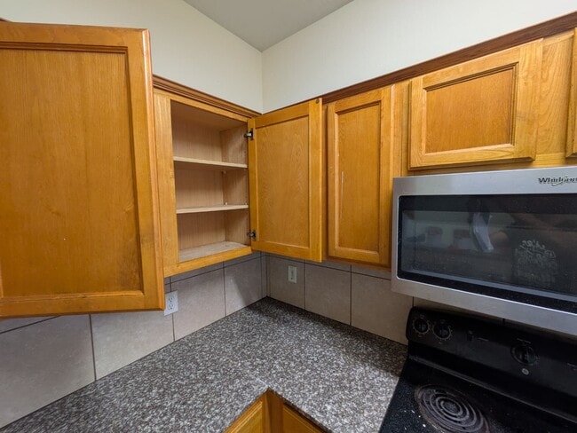 Photo - 4523 Perry St