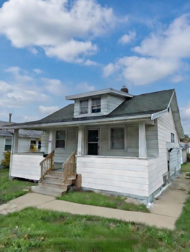 Building Photo - 947 Center Point Rd NE